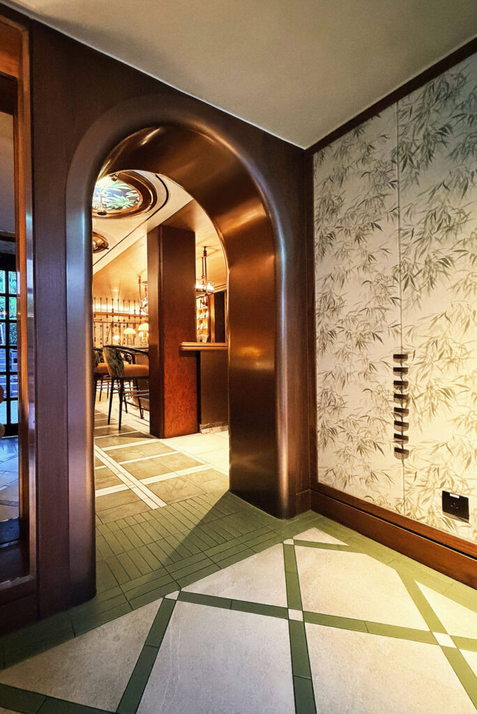 Woodmark - Mandarin Oriental Bangkok - The China House By Chef Fei